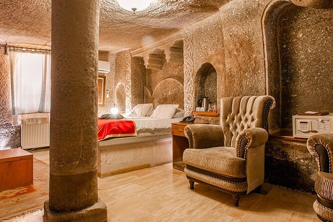 From Antalya: 2-Day Cappadocia, Cave Hotel, & Balloon Tour - Avanos lunch and the first Cappadocian views