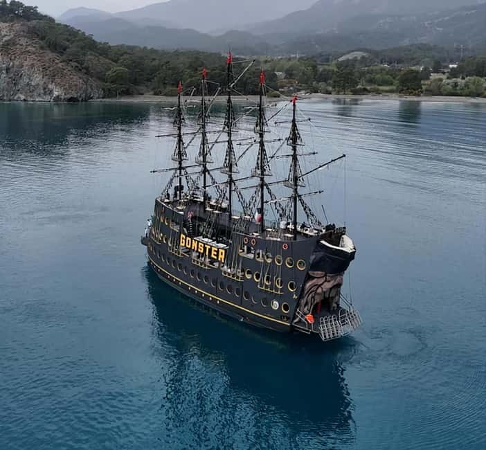 From Antalya/Kemer: All-Inclusive Party Boat with Lunch - When the DJ Takes Over