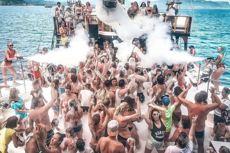 From Antalya/Kemer: All-Inclusive Party Boat with Lunch - Phaselis Bay: Lunch Beside the Pines