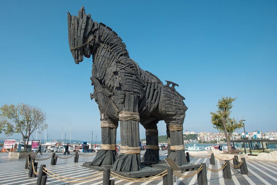 From Istanbul: 2-Day Tour to Gallipoli & Troy - What the $378 price really covers