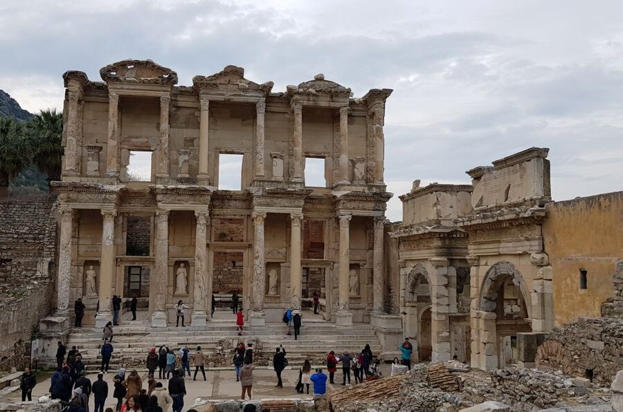 From Kusadasi/Selcuk: Highlights of Ephesus Small Group Tour - Pickup from Kuşadası or Selçuk