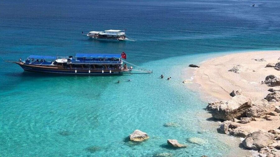 From Side/Alanya: Suluada Island Boat Trip with Lunch - Lunch with a Mediterranean view