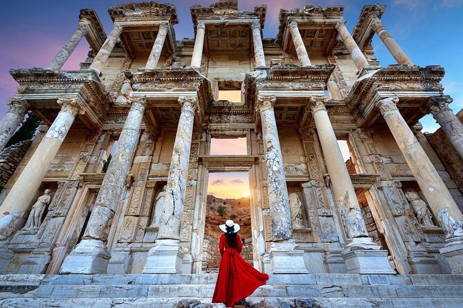 Full-Day Guided Ephesus Tour From Marmaris with Transfers and Lunch - Breakfast on the bus, then the road to Selcuk