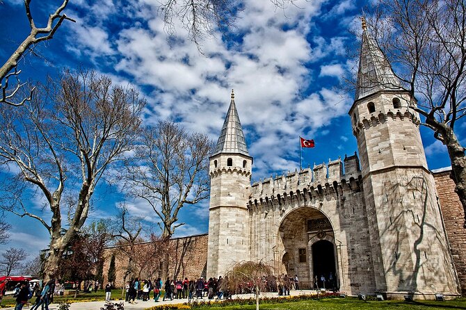 Full Day Historical Walking Tour of Istanbul Old City from Hagia Sophia - Why this small-group Istanbul tour can work well