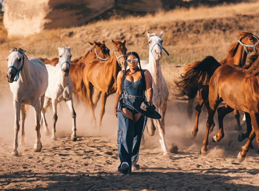 Goreme: Cappadocia Horse Riding Tour with Transfers - Why horseback riding fits Cappadocia so well