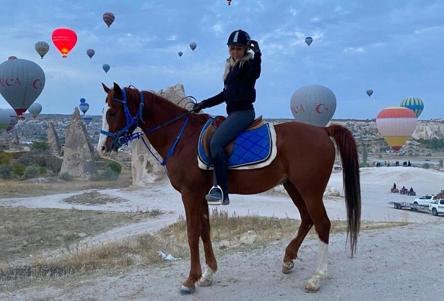 Goreme: Cappadocia Horse Riding Tour with Transfers - Red Valley and Harçlı Church