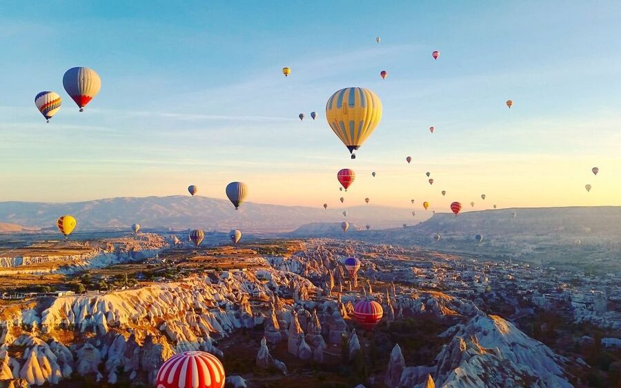 Goreme: Sunrise Hot Air Balloon Flight over Cappadocia - Watching the Balloon Prepare for Sunrise