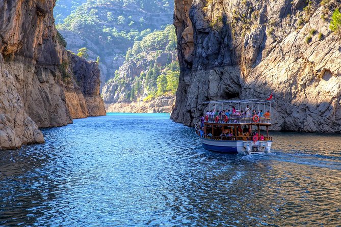 Green Canyon Boat Trip with Lunch From Side - Lunch Beside the Lake