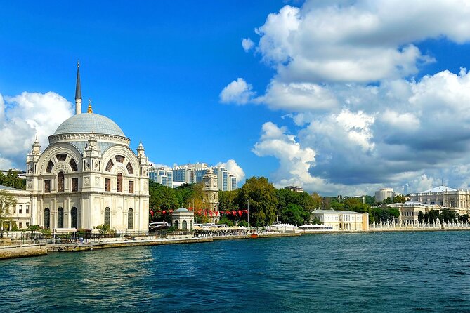 Guided Bosphorus Afternoon Cruise on Yacht - Maiden’s Tower, Galata Tower, and the return route