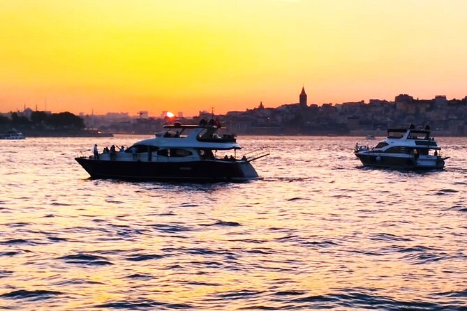Guided Bosphorus Sunset Cruise on Luxurious Yacht - Small Group Cruise - Starting at Kabataş and finding the yacht