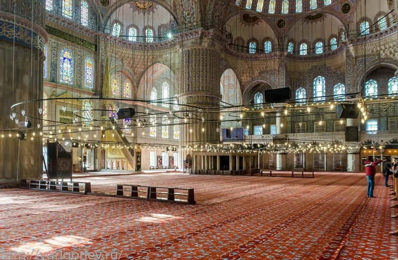 Hagia Sophia, Bosphorus cruise Blue Mosque, Small Group tour - The Grand Bazaar and the art of browsing