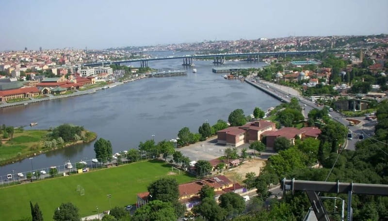 Hagia Sophia, Bosphorus cruise Blue Mosque, Small Group tour - Turkish tea, sweets, and the shopping stops