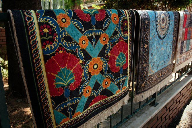 Highlights & Hidden Gems With Locals: Best of Istanbul Private Tour - The guides make or break the value