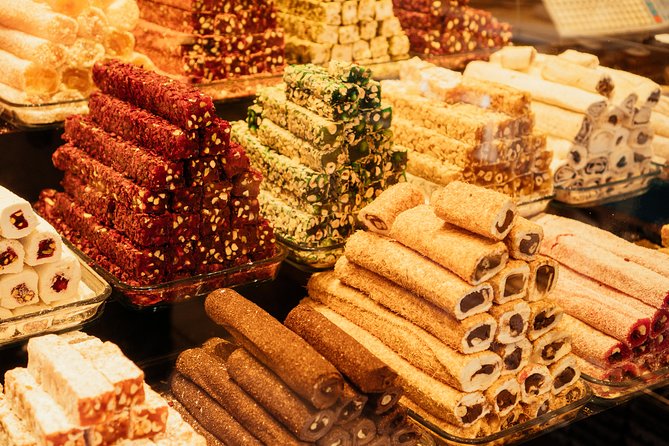 Highlights & Hidden Gems With Locals: Best of Istanbul Private Tour - Price, group size, and what you actually receive