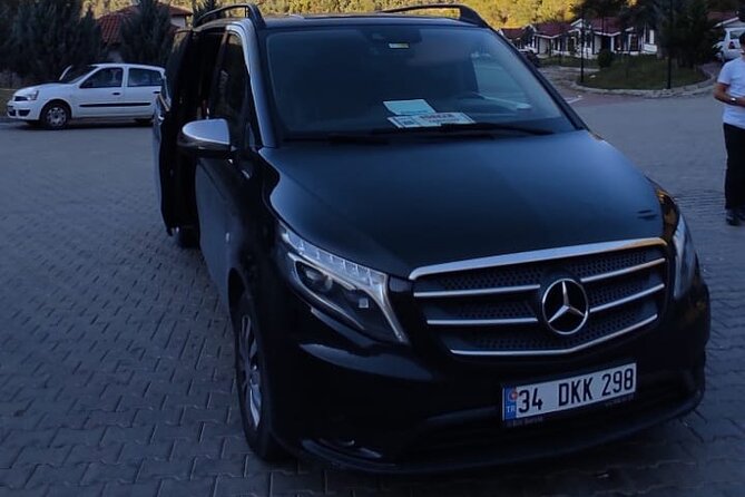 Istanbul Airport Transfer - A private ride through Istanbul traffic