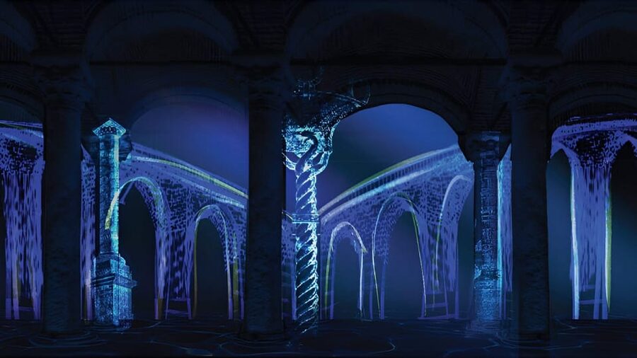 Istanbul: Basilica Cistern Skip-the-Ticket-Line Guided Tour - The Medusa heads and the cistern’s most curious detail