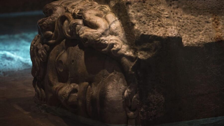 Istanbul: Basilica Cistern Skip-the-Ticket-Line Guided Tour - Does skip-the-line access really save time?