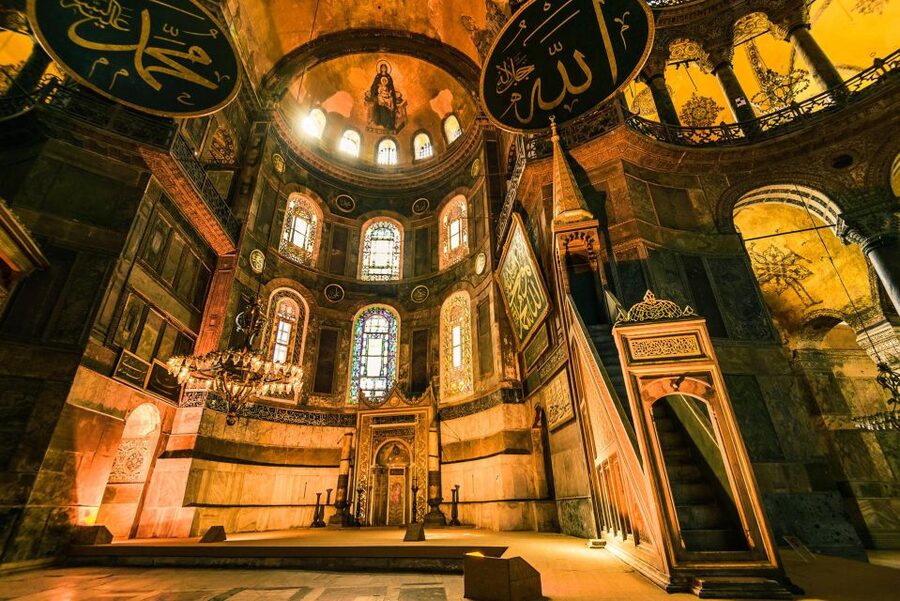Istanbul: Best of the City Private Full-Day Walking Tour - Hagia Sophia, 90 minutes of layered history