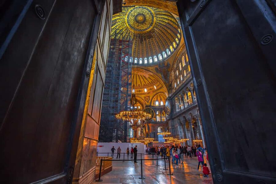 Istanbul: Blue Mosque and Hagia Sophia Tour w/Entry Tickets - How much value do you get for $37?