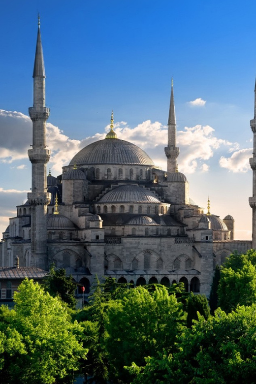 Istanbul: Blue Mosque, Basilica Cistern, & Hagia Sophia Tour - Why this three-hour route works in Istanbul