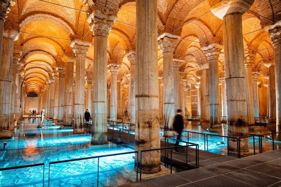 Istanbul: Blue Mosque, Hagia Sophia, & Basilica Cistern Tour - Walking the Hippodrome and Million Stone