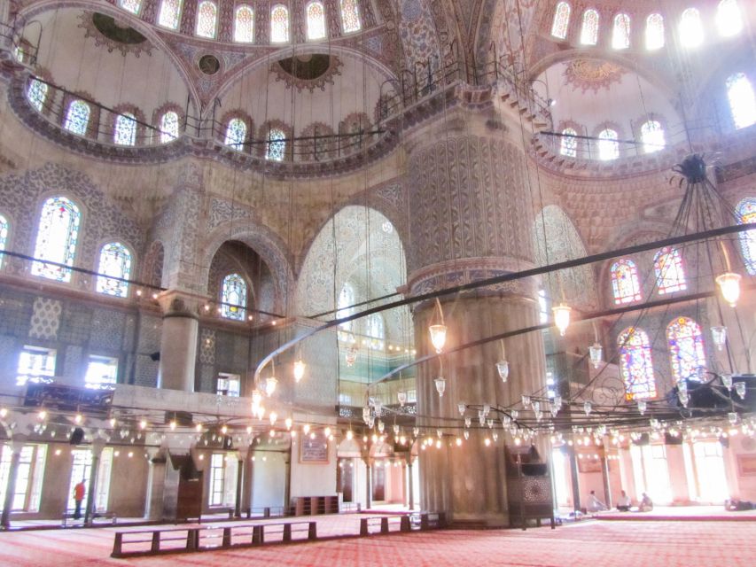 Istanbul: Blue Mosque & Hagia Sophia Guided Tour w/ Tickets - Hagia Sophia and Its Ottoman-Byzantine Layers