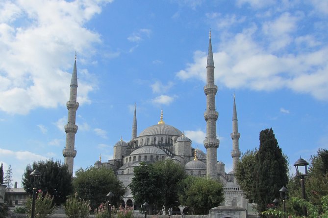 Istanbul: Blue Mosque & Hagia Sophia Small-Group Tour with ticket - Is $47.16 a fair price?