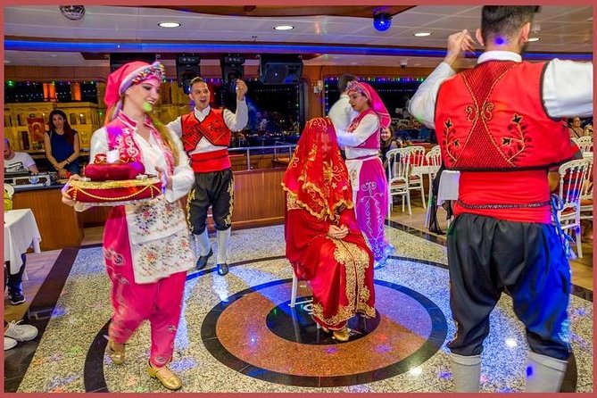 Istanbul Bosphorus Cruise with Dinner and Belly-Dancing Show - What This Bosphorus Evening Is Really Like