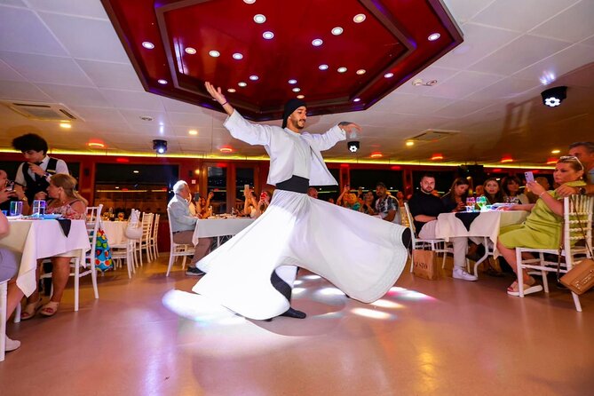 Istanbul Bosphorus Dinner Cruise with Drinks and Shows - Why the Bosphorus is worth seeing at night