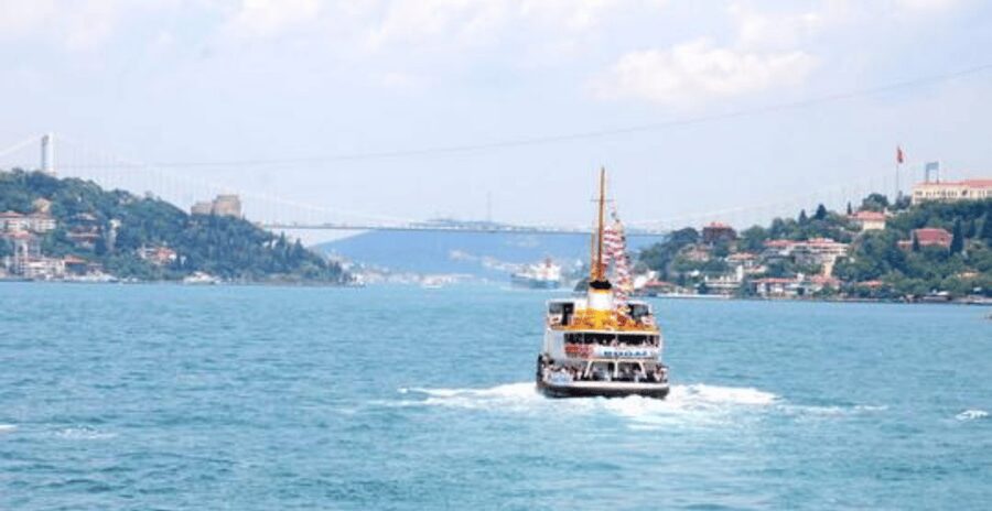 Istanbul: Bosphorus Dinner Cruise with Private Table & Show - Key details before you book