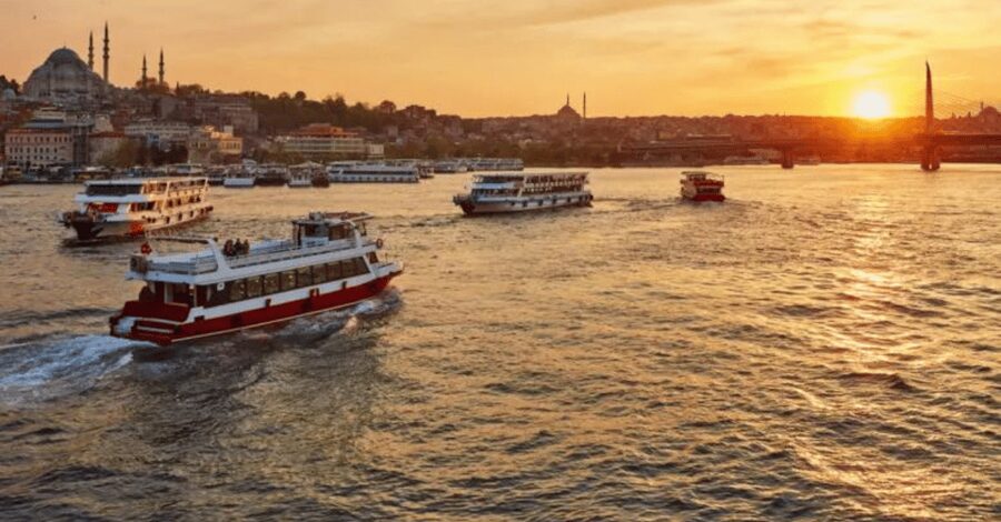 Istanbul: Bosphorus Dinner Cruise with Private Table & Show - The Asian-side stop and what to expect