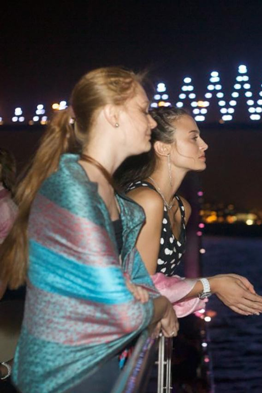 Istanbul: Bosphorus Night Dinner Cruise with Private Table - Asian-side palaces and the Maiden’s Tower