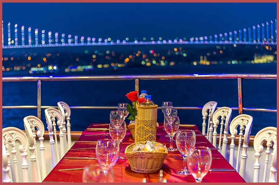 Istanbul: Bosphorus Night Dinner Cruise with Private Table - Rumeli Fortress and the northern turn