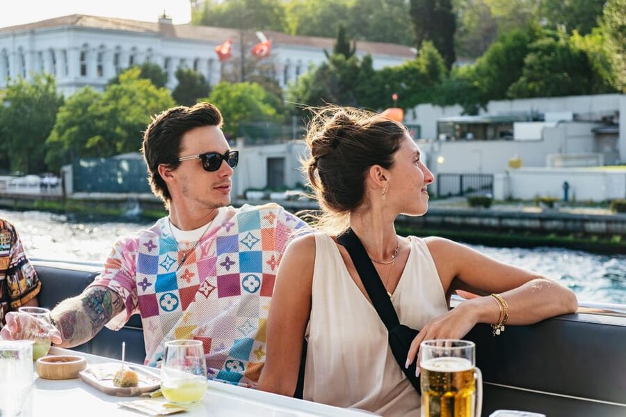 Istanbul: Bosphorus Sunset Cruise on a Luxury Yacht - Who will enjoy it most?
