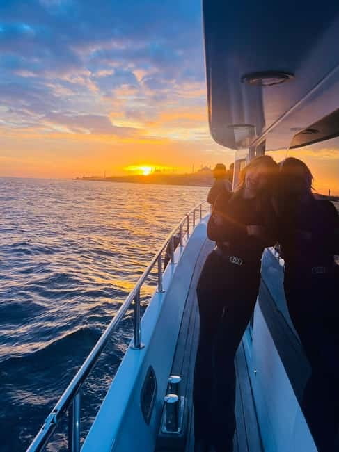Istanbul: Bosphorus Sunset or Night Yacht Cruise & Transfers - Key points to know before booking