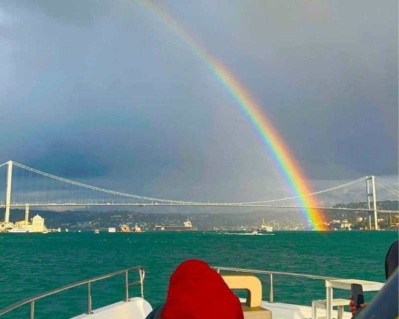 Istanbul: Bosphorus Sunset or Night Yacht Cruise & Transfers - The bridges and two shores are the main attraction