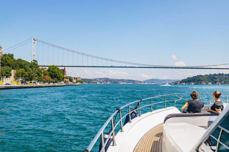 Istanbul: Bosphorus Yacht Cruise with Stopover on Asian Side - Key points to know before booking