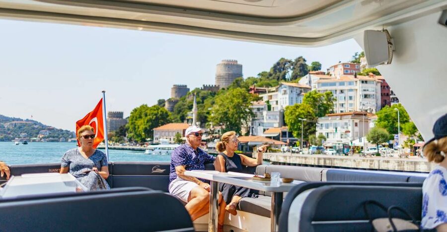 Istanbul: Bosphorus Yacht Cruise with Stopover on Asian Side - Boarding at Dolmabahçe Mosque