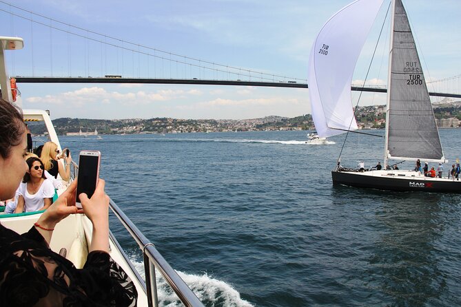 Istanbul Bosphorus Yacht Experience – Asian Side Visit in Kanlica - The 30-minute stop in Kanlıca