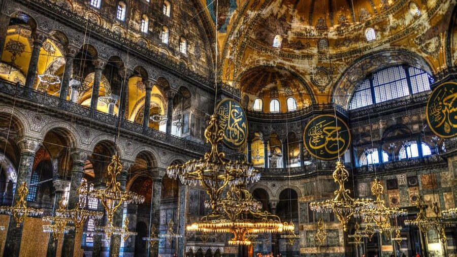 Istanbul: City Highlights Tour w/Hagia Sophia & Blue Mosque - Transport, groups, and the cruise-port option