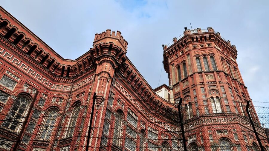 Istanbul: Colorful Fener & Balat Walking Tour w/Expert Guide - Fener’s churches, schools, and Ottoman-era stories