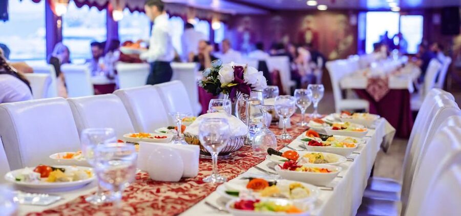 Istanbul: Dinner Cruise on the Bosphorus - The palaces and bridges you see from the water