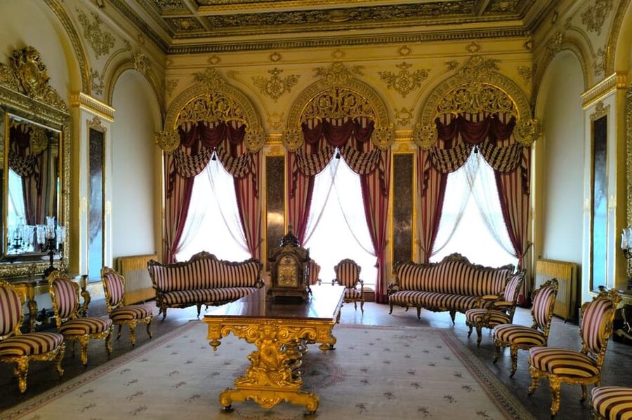 Istanbul: Dolmabahce Palace and Harem Skip-the-Line Ticket - The Painting Museum and Ottoman art