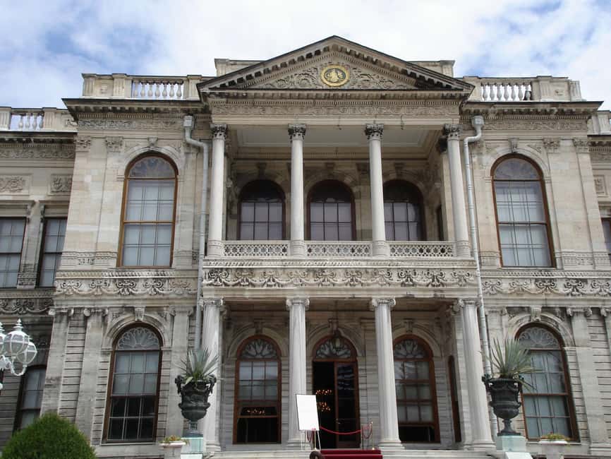 Istanbul: Dolmabahce Palace & Harem Skip-the-Line Entry - Who will enjoy this experience most?