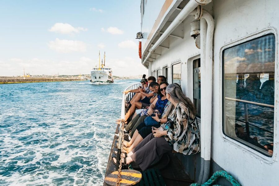 Istanbul: European and Asian Side Guided Foodie Walking Tour - Key things to know before booking