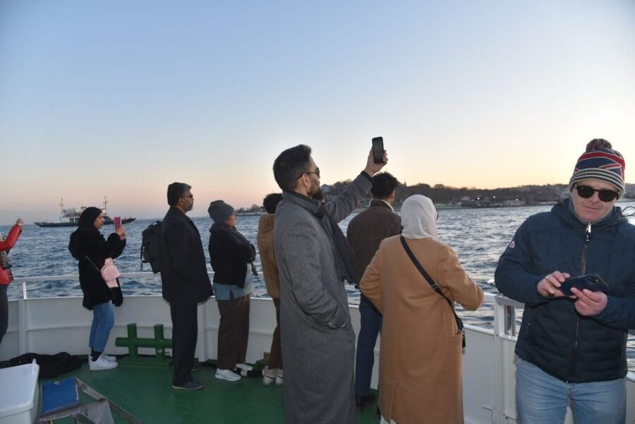 Istanbul: Explore Bosphorous on a Sunset Boat Cruise - Five things to know before booking