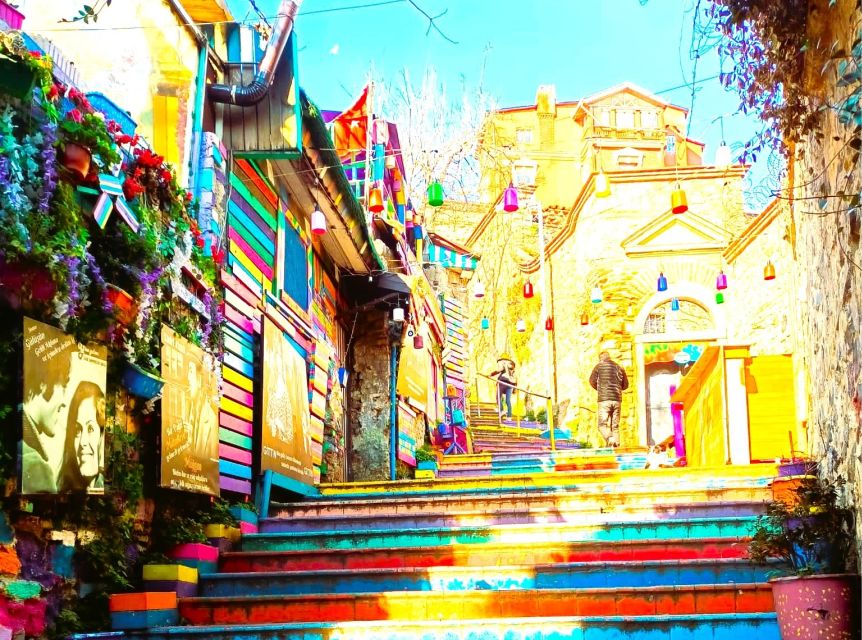 Istanbul: Fener Balat Half-day Guided Walking Tour - Colorful stairs and the climb through Fener