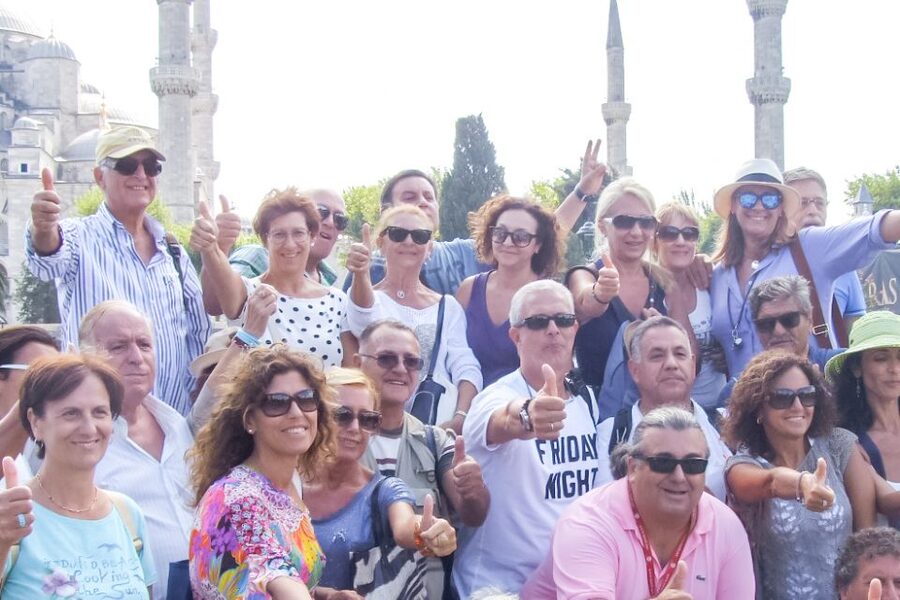 Istanbul: Full-Day Guided Tour - The Blue Mosque and its famous Iznik tiles