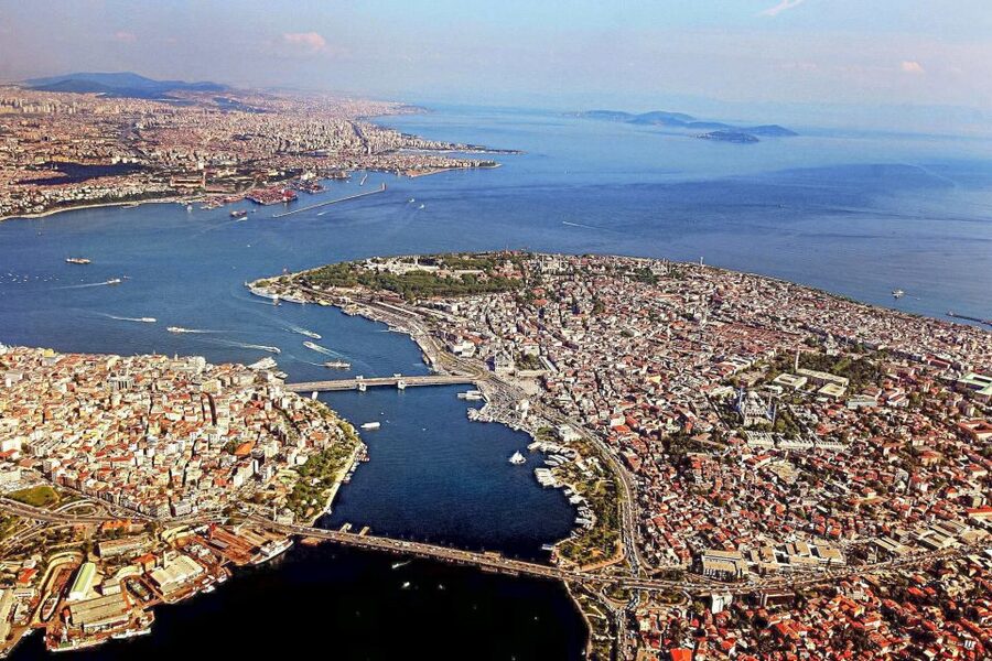 Istanbul: Full-Day Guided Tour - The guide can make or break the day
