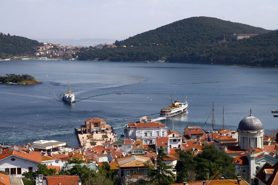 Istanbul: Full Day Princes Islands Guided Tour with Lunch - Key points at a glance